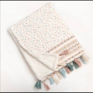 NWT Matilda Jane soft Tasseled blanket - limited edition